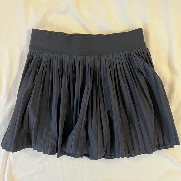 lululemon athletica Varsity High-Rise Pleated Tennis Skirt - Picture 4 of 9